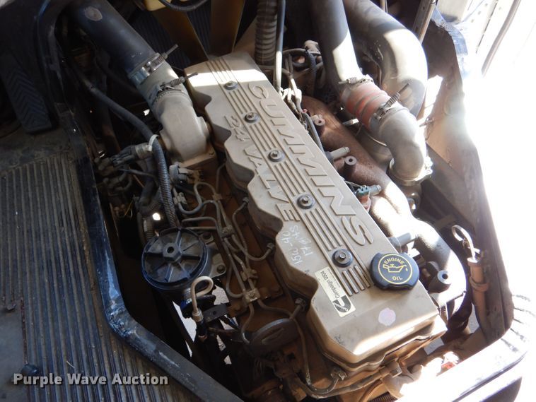 image for item LB9976 2000 Blue Bird  school bus