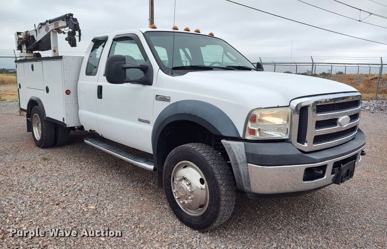 image for item LK9080 2006 Ford F450 Super Duty  utility / service truck
