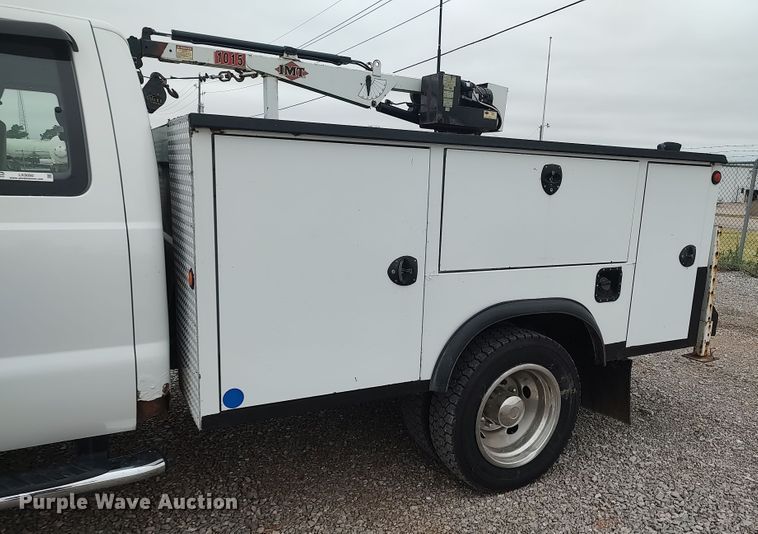 image for item LK9080 2006 Ford F450 Super Duty  utility / service truck