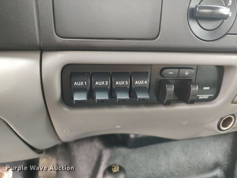 image for item LK9080 2006 Ford F450 Super Duty  utility / service truck