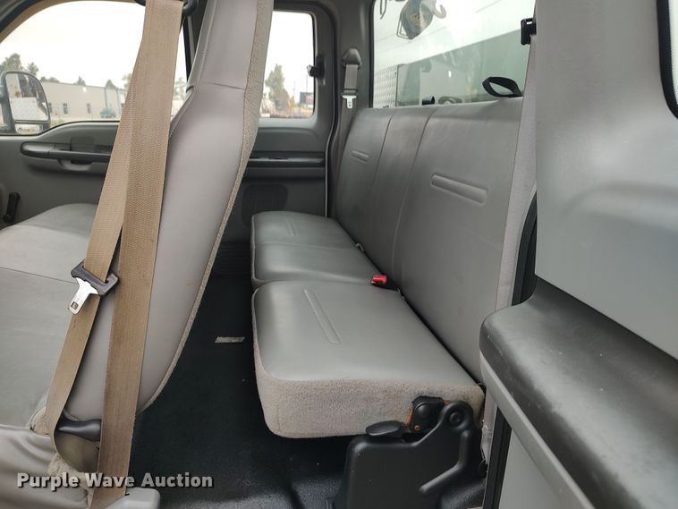 image for item LK9080 2006 Ford F450 Super Duty  utility / service truck