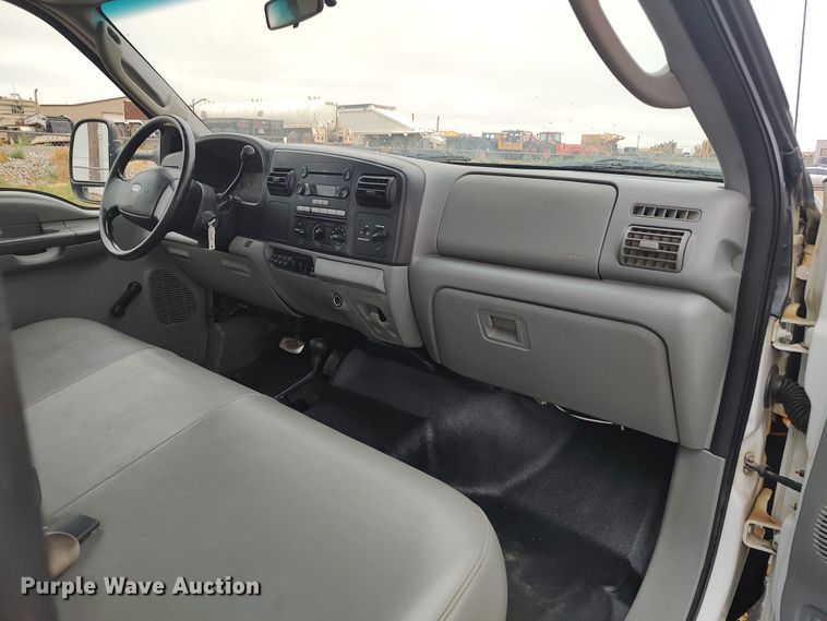 image for item LK9080 2006 Ford F450 Super Duty  utility / service truck