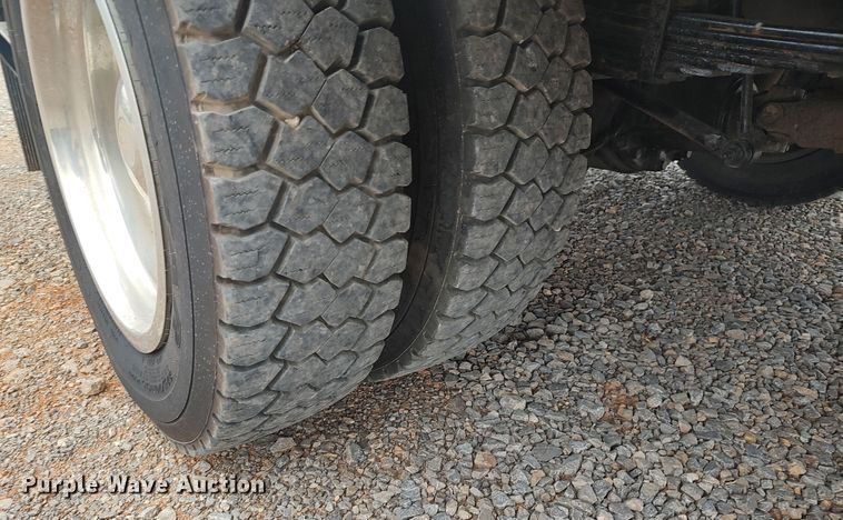 image for item LK9080 2006 Ford F450 Super Duty  utility / service truck