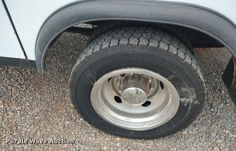 image for item LK9080 2006 Ford F450 Super Duty  utility / service truck