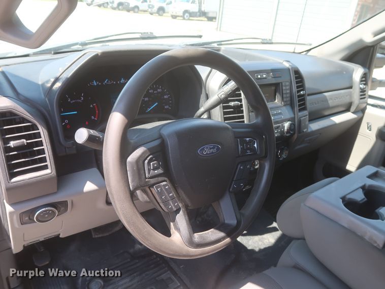 image for item LK9130 2018 Ford F450 Super Duty XL  SuperCab utility / service truck