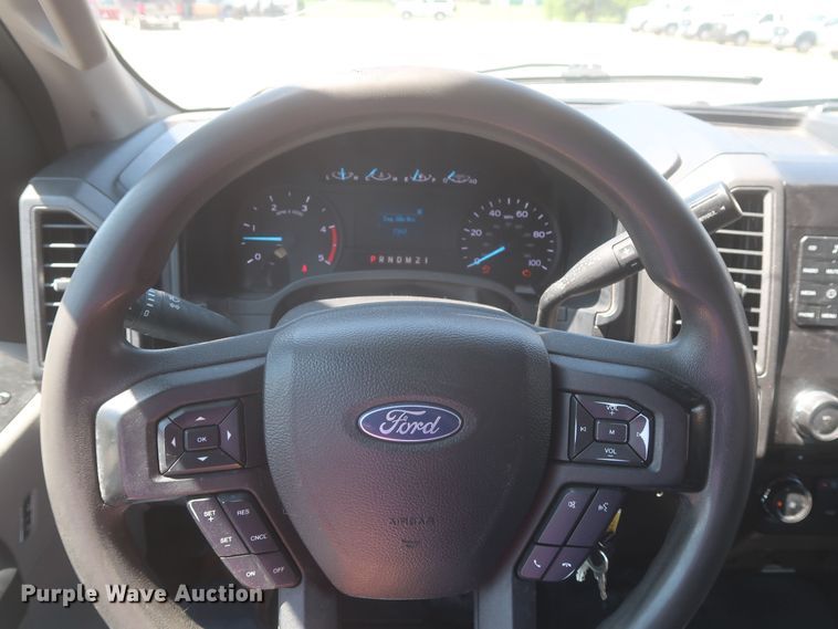 image for item LK9130 2018 Ford F450 Super Duty XL  SuperCab utility / service truck