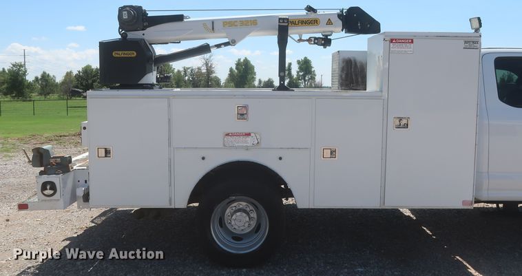 image for item LK9130 2018 Ford F450 Super Duty XL  SuperCab utility / service truck