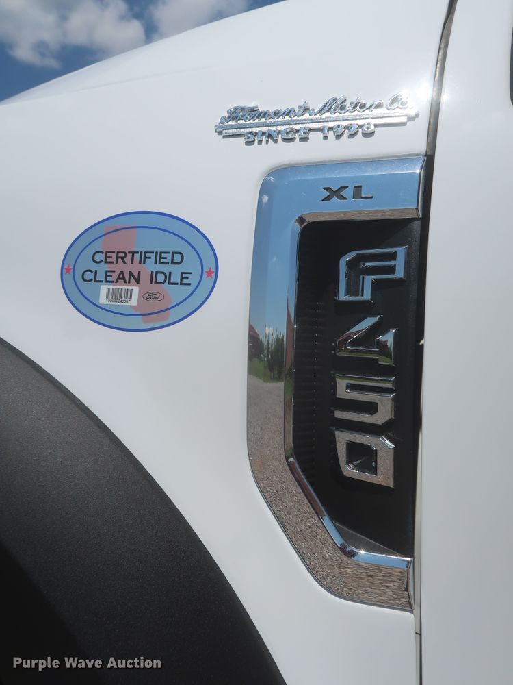 image for item LK9130 2018 Ford F450 Super Duty XL  SuperCab utility / service truck