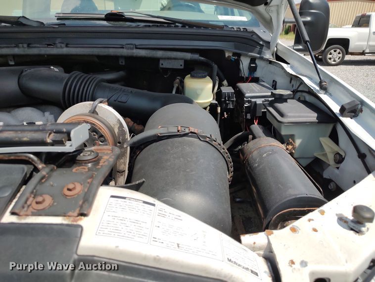 image for item LK9137 2001 Ford F450 Super Duty  bucket truck