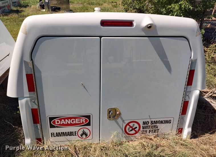 image for item LK9219 SnugPro XL  pickup truck topper