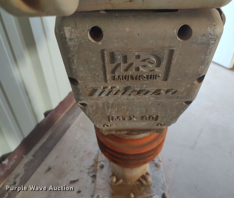 image for item LK9221 Multiquip MTX80  plate compactor