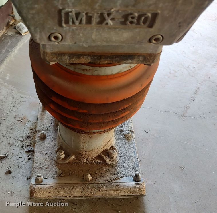 image for item LK9221 Multiquip MTX80  plate compactor