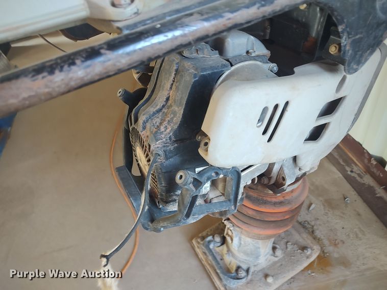 image for item LK9221 Multiquip MTX80  plate compactor