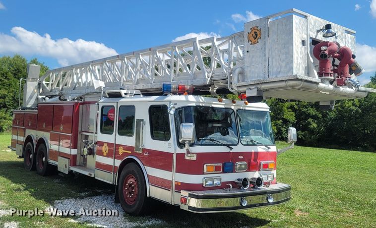 image for item LM9726 1992 Federal Motors Hurricane  aerial platform fire truck