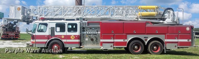 image for item LM9726 1992 Federal Motors Hurricane  aerial platform fire truck