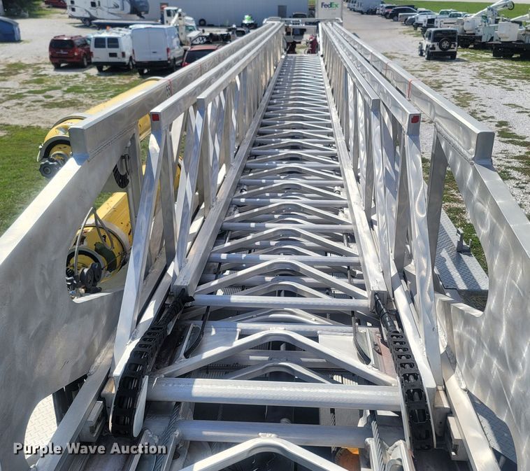 image for item LM9726 1992 Federal Motors Hurricane  aerial platform fire truck