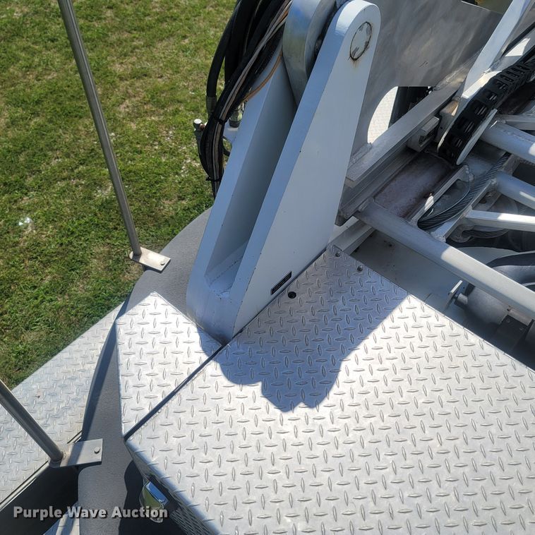 image for item LM9726 1992 Federal Motors Hurricane  aerial platform fire truck