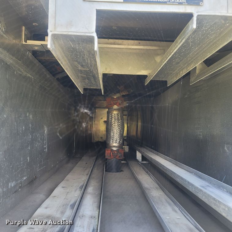 image for item LM9726 1992 Federal Motors Hurricane  aerial platform fire truck