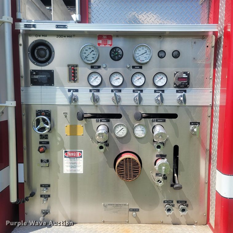 image for item LM9726 1992 Federal Motors Hurricane  aerial platform fire truck