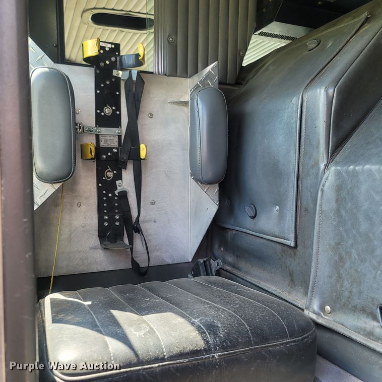 image for item LM9726 1992 Federal Motors Hurricane  aerial platform fire truck