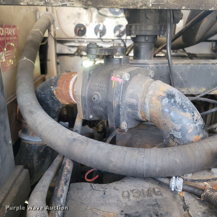 image for item LM9726 1992 Federal Motors Hurricane  aerial platform fire truck