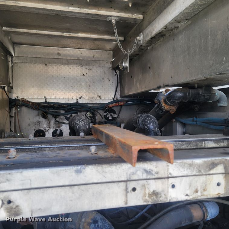 image for item LM9726 1992 Federal Motors Hurricane  aerial platform fire truck