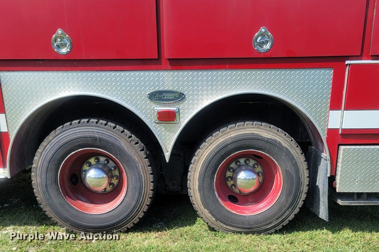 image for item LM9726 1992 Federal Motors Hurricane  aerial platform fire truck