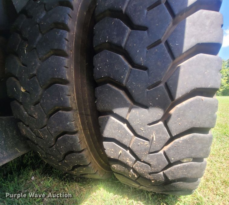 image for item LM9726 1992 Federal Motors Hurricane  aerial platform fire truck