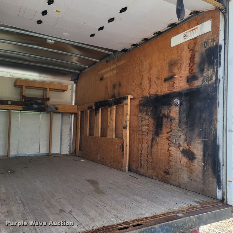 image for item LM9727 2014 Ford E350 Super Duty  box truck