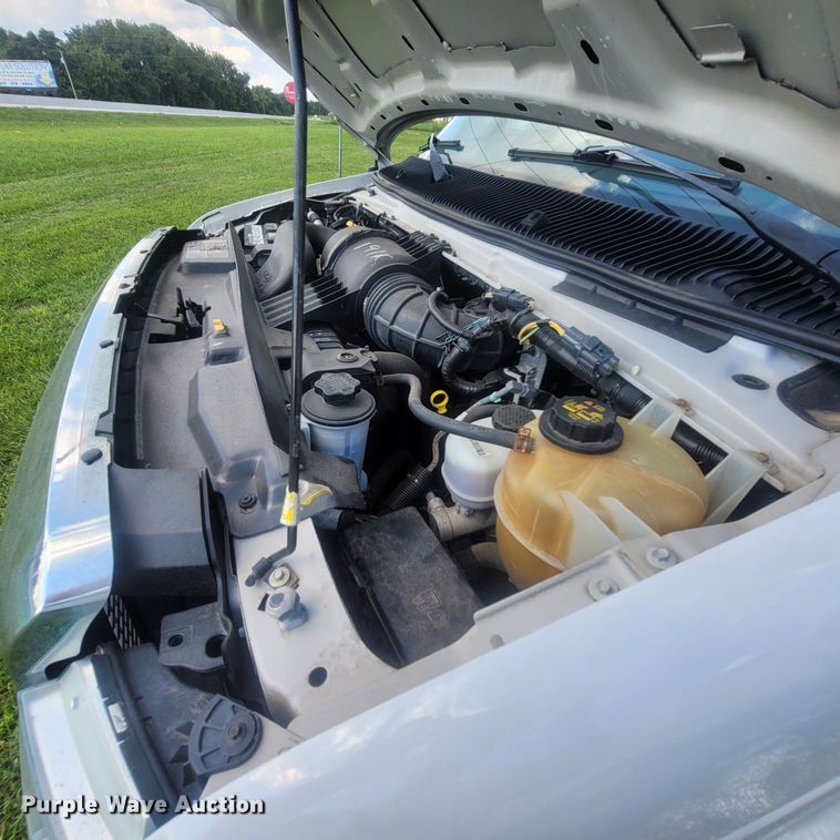 image for item LM9727 2014 Ford E350 Super Duty  box truck