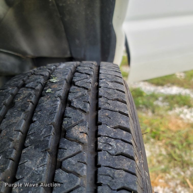 image for item LM9727 2014 Ford E350 Super Duty  box truck