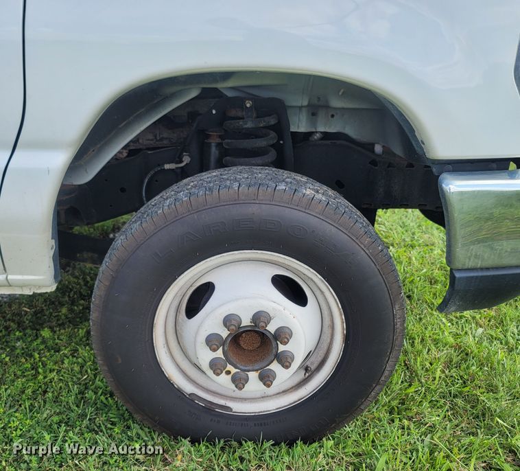 image for item LM9727 2014 Ford E350 Super Duty  box truck