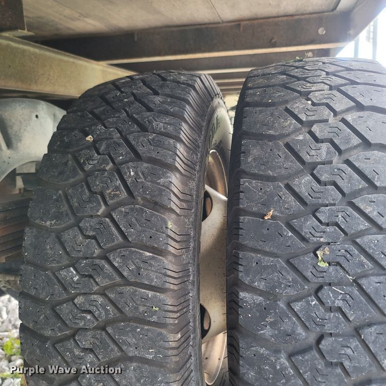 image for item LM9727 2014 Ford E350 Super Duty  box truck