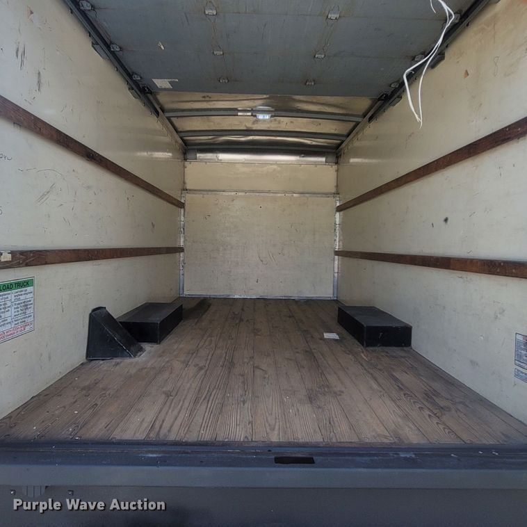 image for item LM9728 2014 Ford E350 Super Duty  box truck