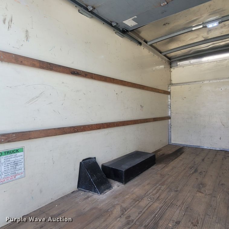 image for item LM9728 2014 Ford E350 Super Duty  box truck