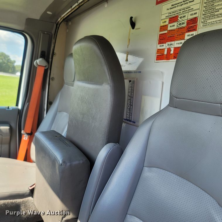 image for item LM9728 2014 Ford E350 Super Duty  box truck