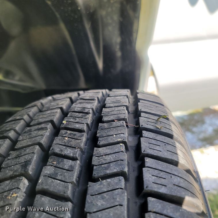 image for item LM9728 2014 Ford E350 Super Duty  box truck