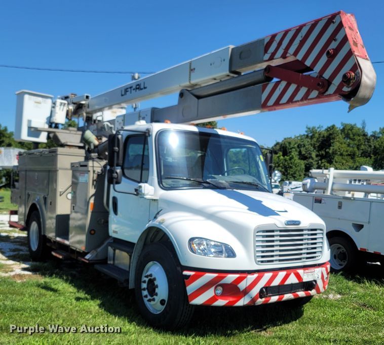 image for item LM9729 2007 Freightliner Business Class M2  bucket truck