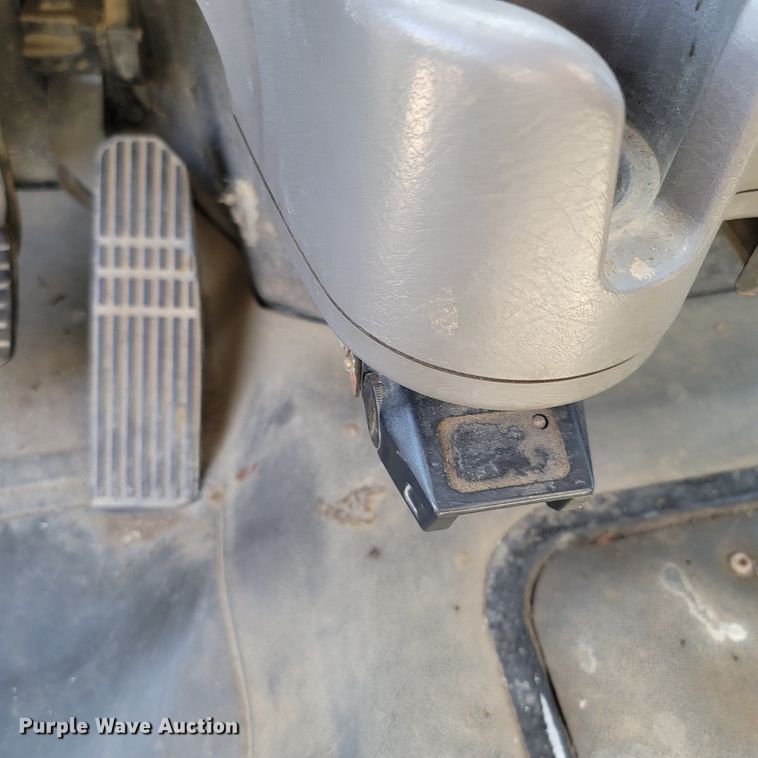 image for item LM9729 2007 Freightliner Business Class M2  bucket truck