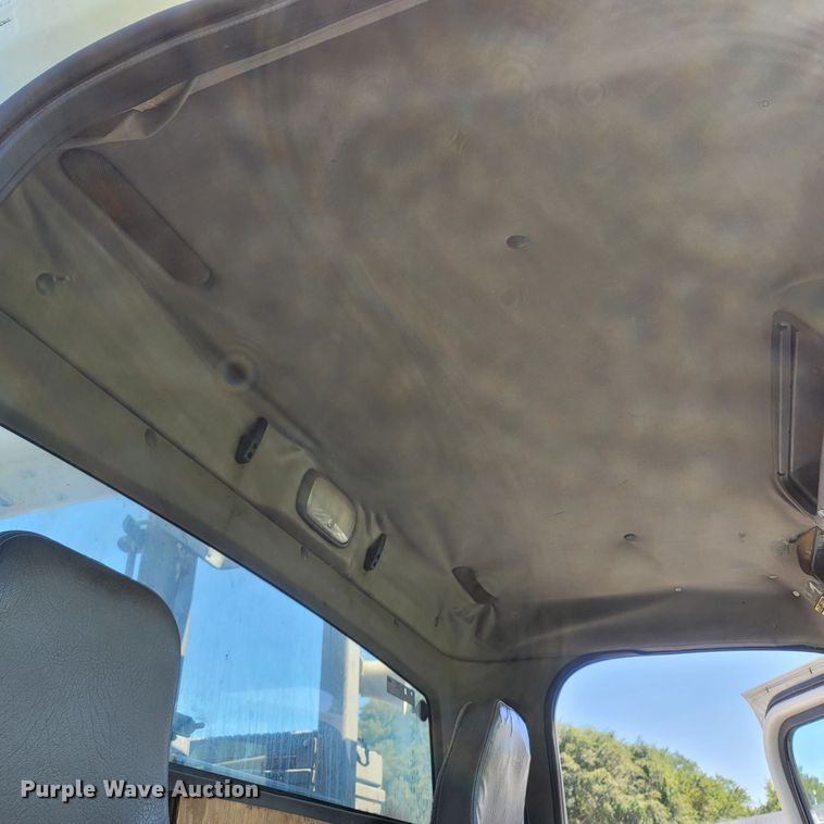 image for item LM9729 2007 Freightliner Business Class M2  bucket truck