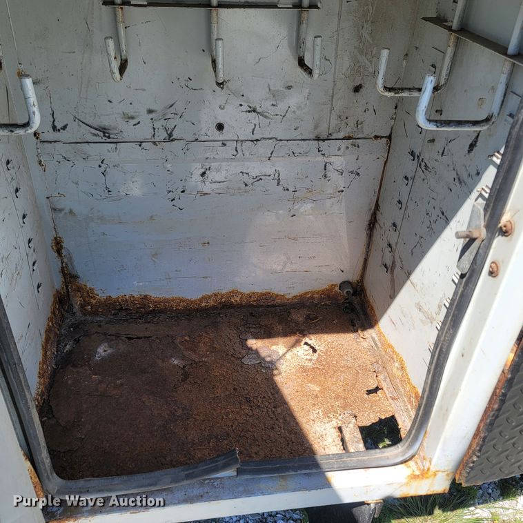 image for item LM9730 2009 Dodge Ram 5500HD  bucket truck