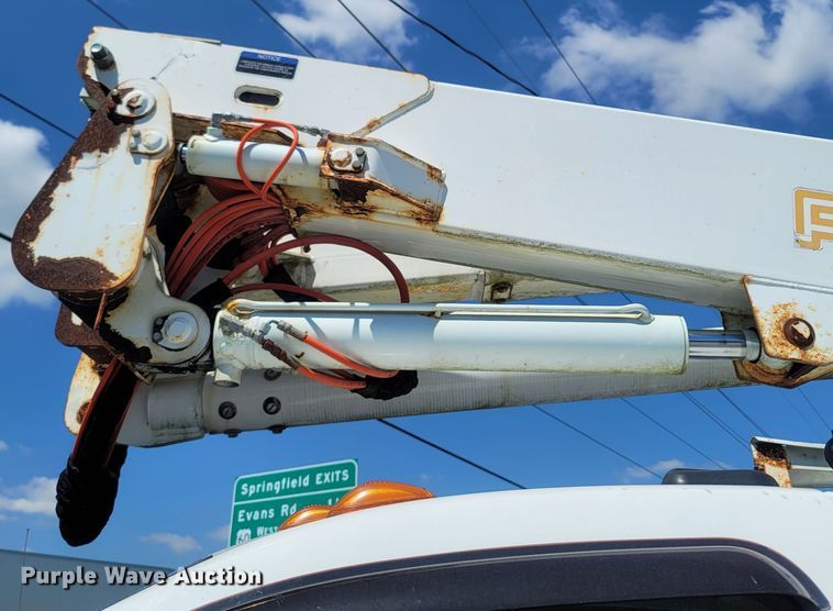 image for item LM9730 2009 Dodge Ram 5500HD  bucket truck