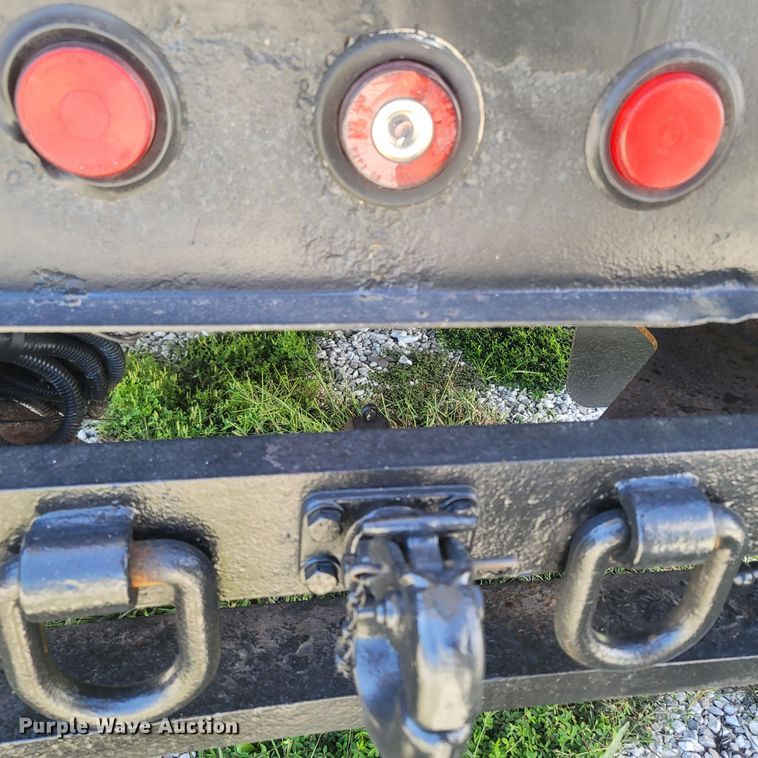 image for item LM9730 2009 Dodge Ram 5500HD  bucket truck