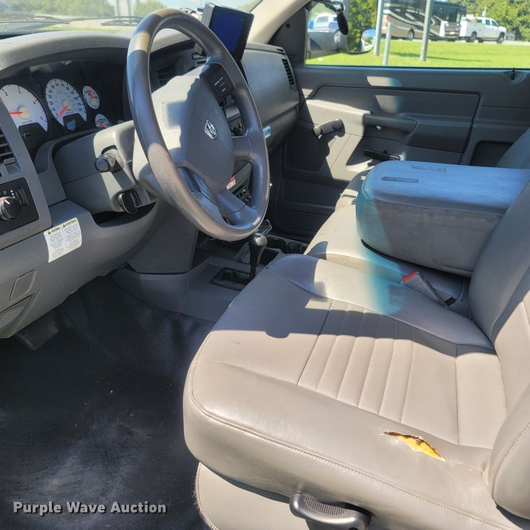 image for item LM9730 2009 Dodge Ram 5500HD  bucket truck