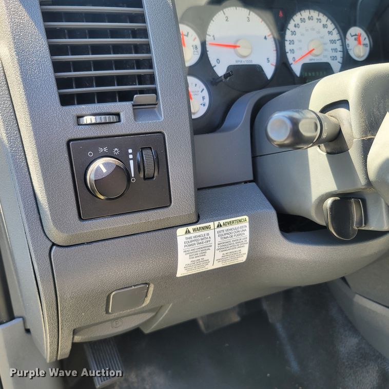 image for item LM9730 2009 Dodge Ram 5500HD  bucket truck