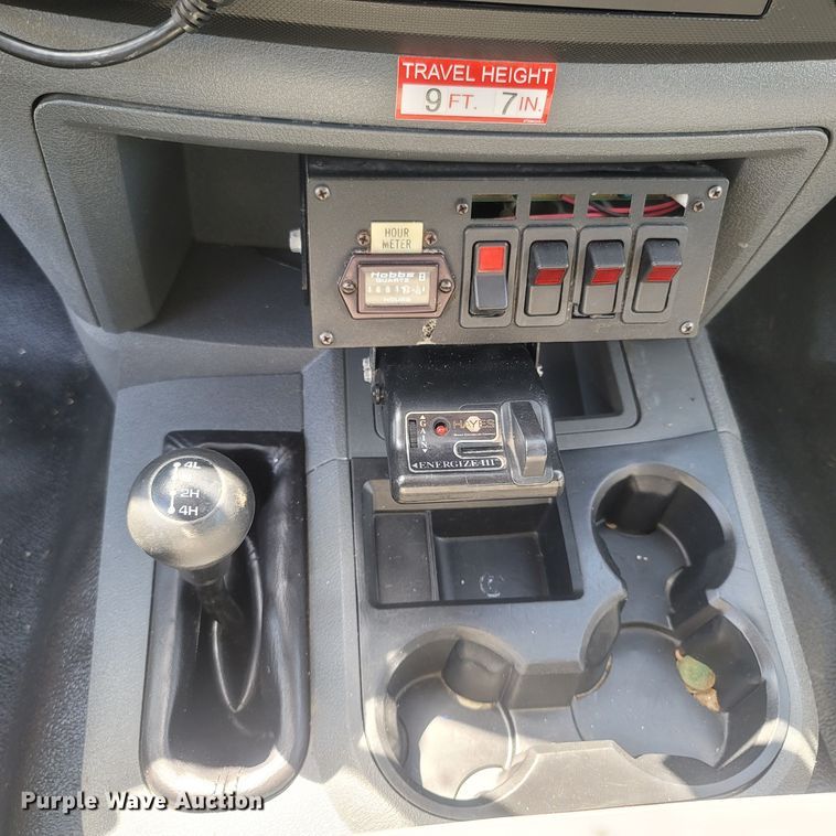 image for item LM9730 2009 Dodge Ram 5500HD  bucket truck