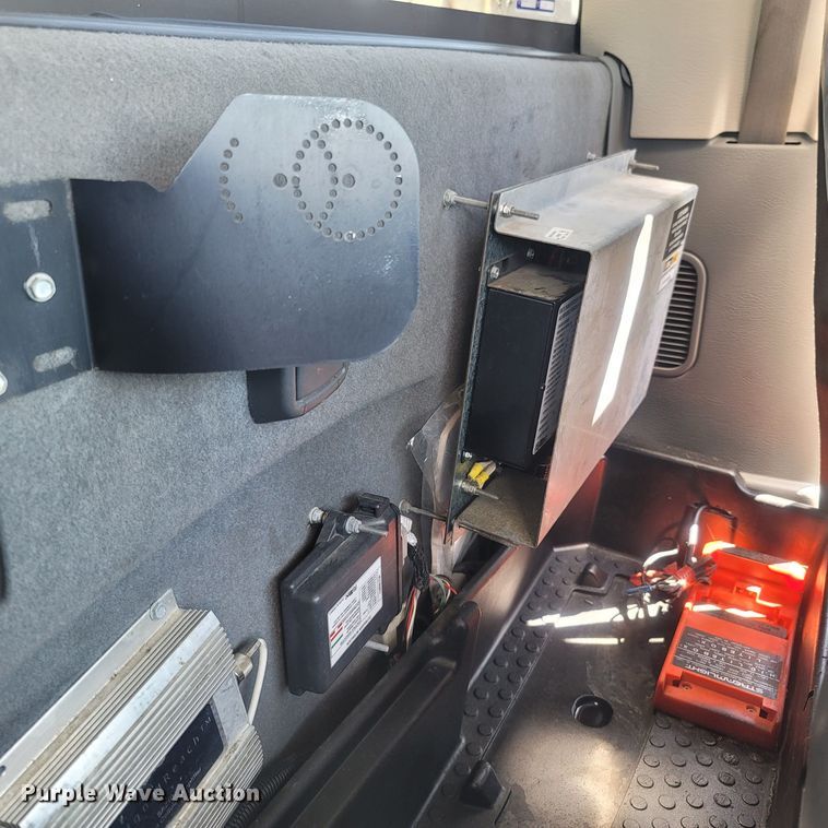 image for item LM9730 2009 Dodge Ram 5500HD  bucket truck