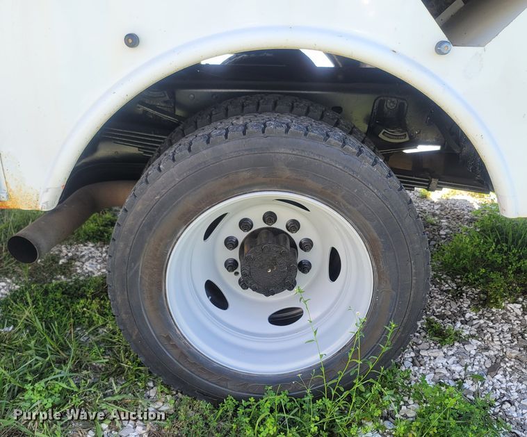 image for item LM9730 2009 Dodge Ram 5500HD  bucket truck