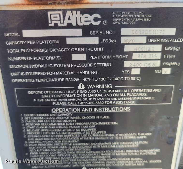 image for item LM9730 2009 Dodge Ram 5500HD  bucket truck