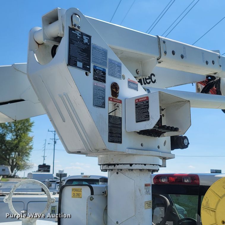 image for item LM9731 2008 Dodge Ram 5500HD  bucket truck